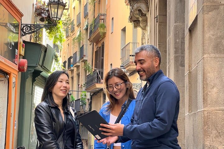 Barcelona Gothic Quarter Tour and Flamenco Show