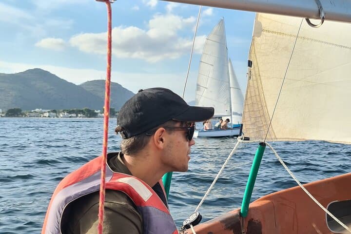Light Sailing Course in Alcudia with Wind Pirates