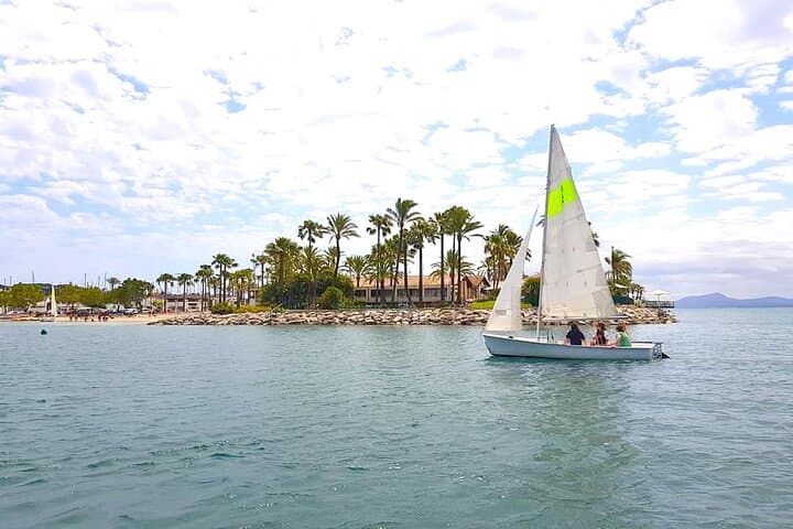Light Sailing Course in Alcudia with Wind Pirates