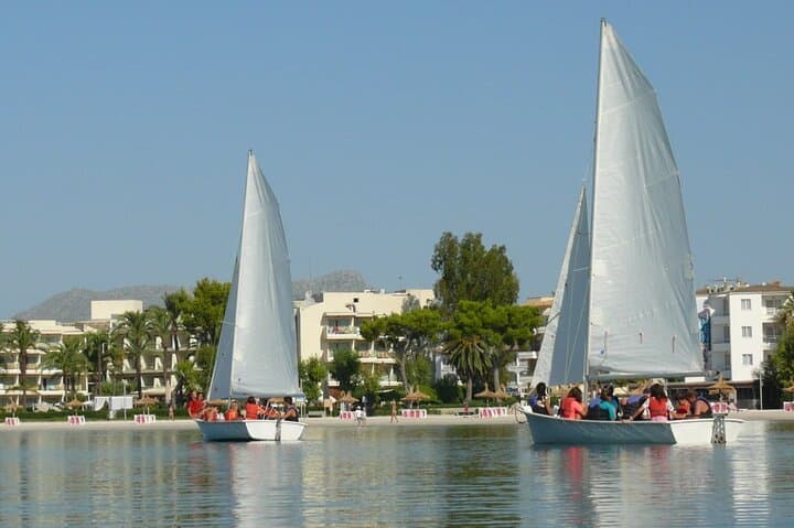Light Sailing Course in Alcudia with Wind Pirates