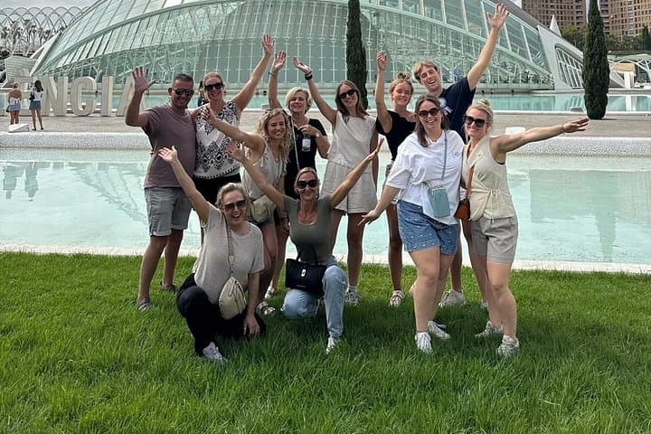Valencia: Old Town to City of Arts E-Bike Tour