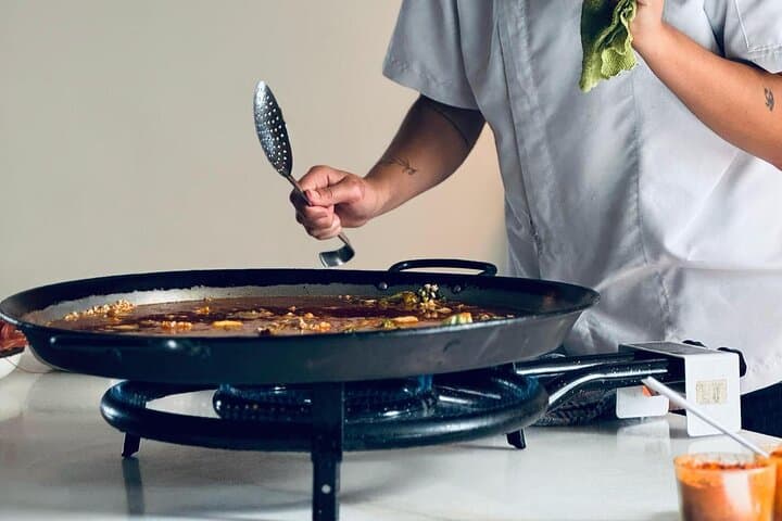 Seville: Rooftop Paella Showcooking and Sangría