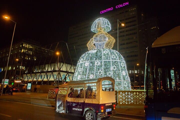 Madrid Christmas Lights Tour in Eco Tuk Tuk Private