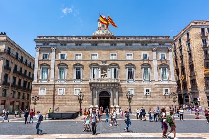Barcelona Gothic Quarter and El Born Private Guided Tour