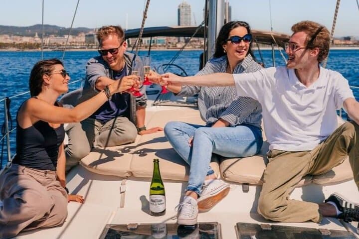 Vermouth and Tapas Workshop with Sailing Experience