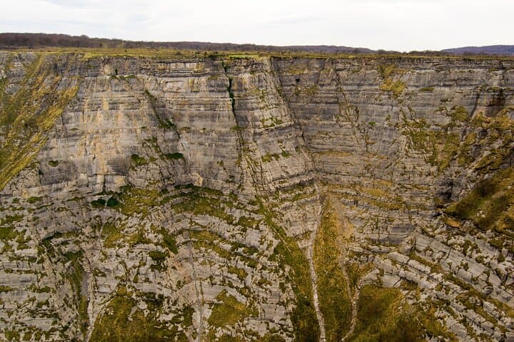 Ribera del Duero and La Rioja Wine and Nature Tour from Madrid