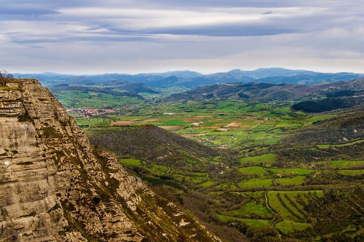 Ribera del Duero and La Rioja Wine and Nature Tour from Madrid