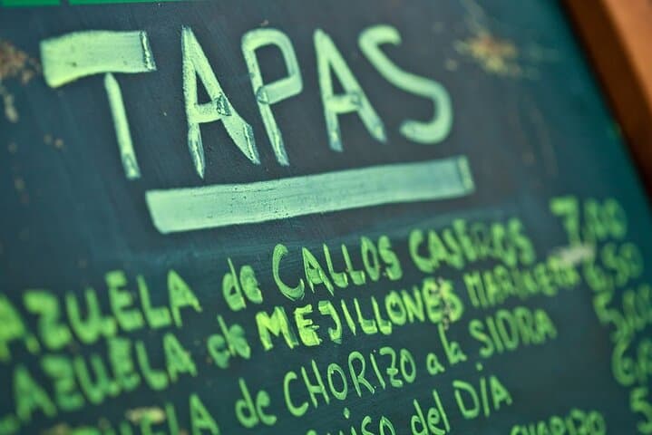 Tapas Tour with a local guide in Barcelona