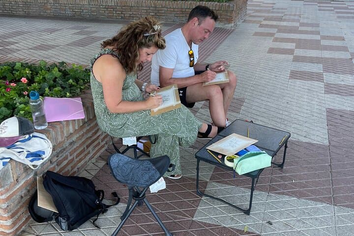 Tour and Drawing in Malaga. No previous experience