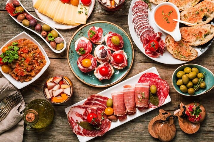 Skyline Views & Catalan Delicacies - Private tour