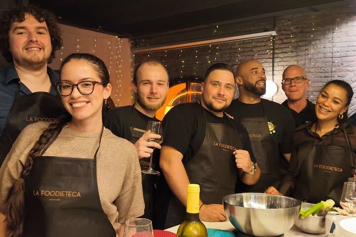 Santa Caterina Market Tour, Tapas & Paella Cooking Class