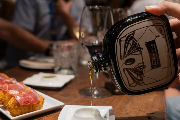 Madrid Tapas, Sangria & Wine Tasting Small Group Walking Tour
