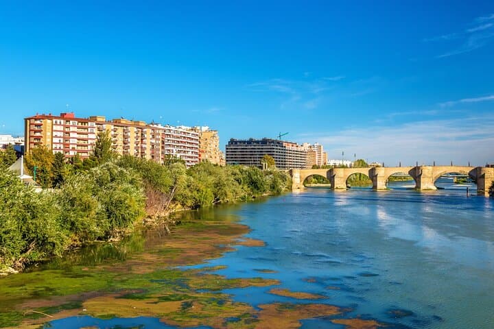 Zaragoza Scavenger Hunt and Highlights Self Guided Walking Tour
