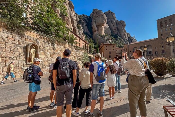 Montserrat: Cog-Wheel, Basilica, Black Madonna & Licor Tasting