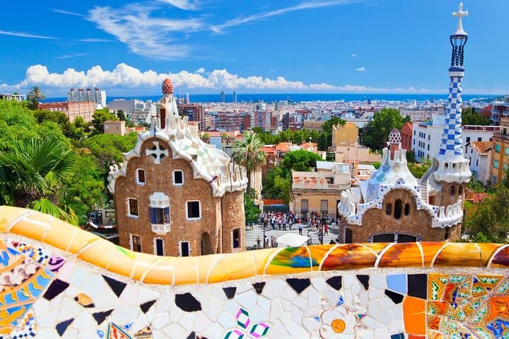 Barcelona Private Walking Tour with a Local