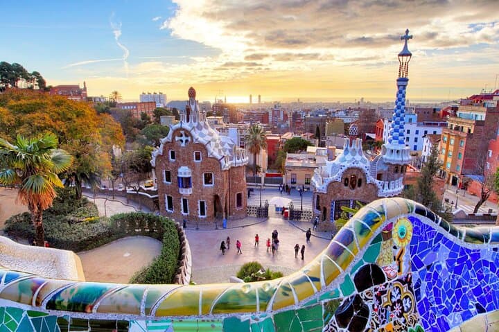 Barcelona Private Walking Tour with a Local