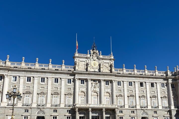 Royal Palace Private tour Tickets included