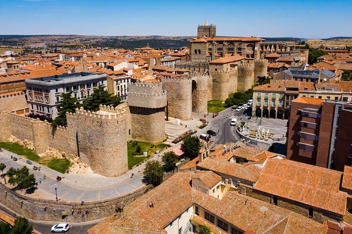 Avila and Salamanca One-Day Private Car Trip from Madrid