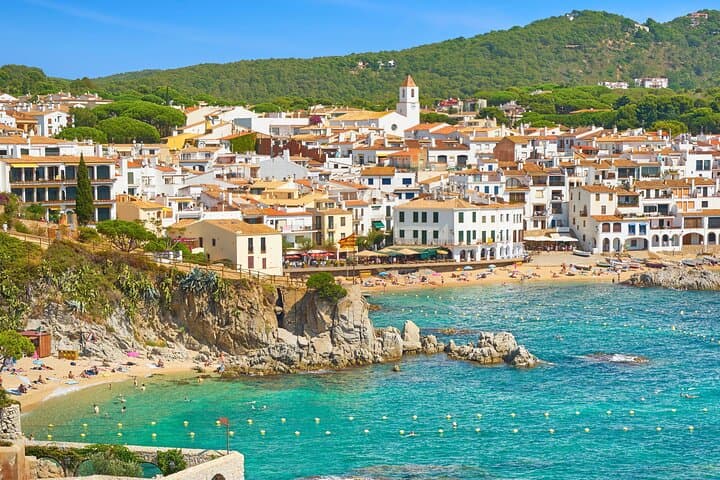 Private Girona & Costa Brava Tour with pickup from Barcelona