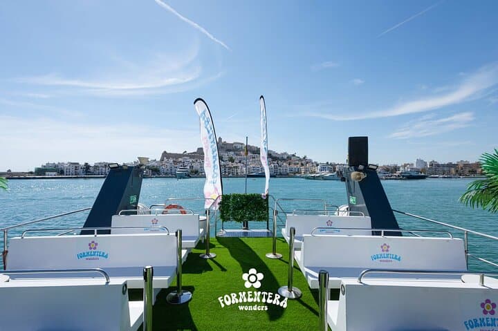 Ibiza: Formentera Boat Trip with Open Bar, Paella & Sunset Party