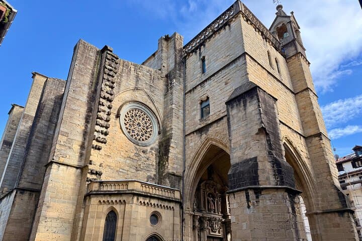 San Sebastian Historic Walking Tour in Small Group