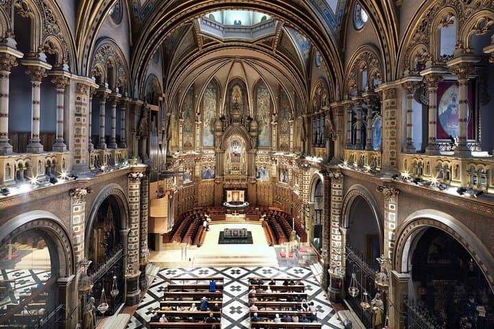 Monasterio de Montserrat Nave de la Basilica
