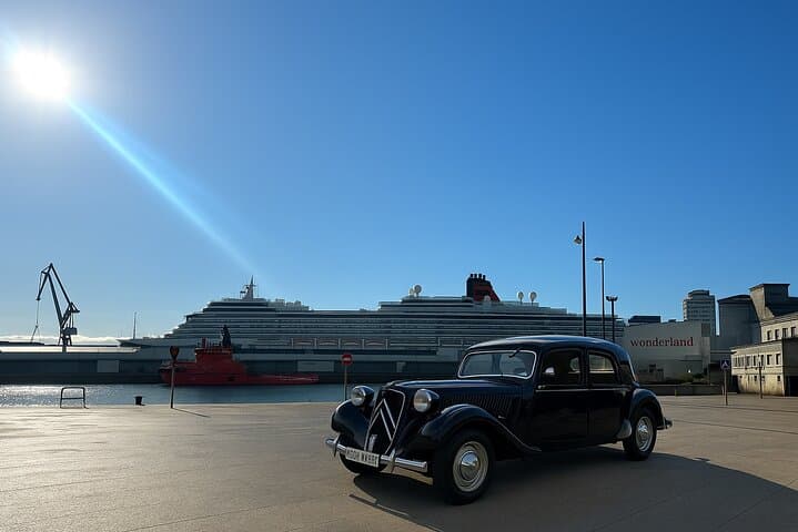Tour of Coruna in a Classic Car