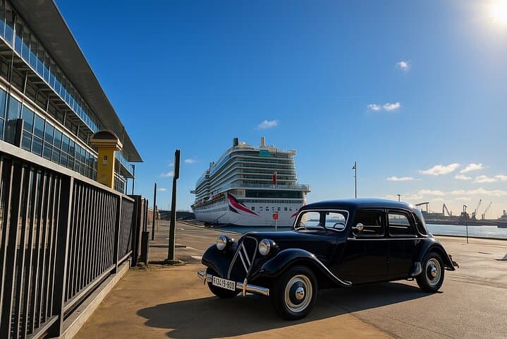 Tour of Coruna in a Classic Car