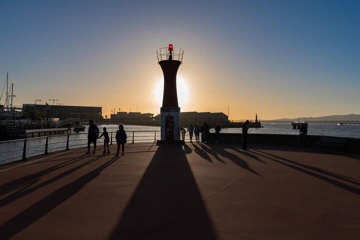 Vigo Heritage - Maritime History, Iconic Streets & Local Cuisine