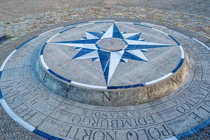 Hello Burgos: Private 2-Hour Intro City Walk with Local Guide