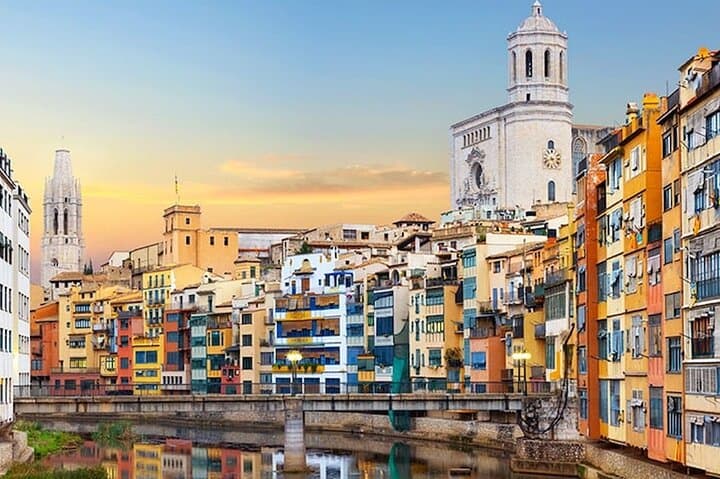 Girona Historical Guided All Inclusive small group from Barcelona
