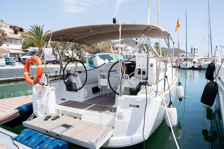 1 Day Private Sailing Tour from Sitges