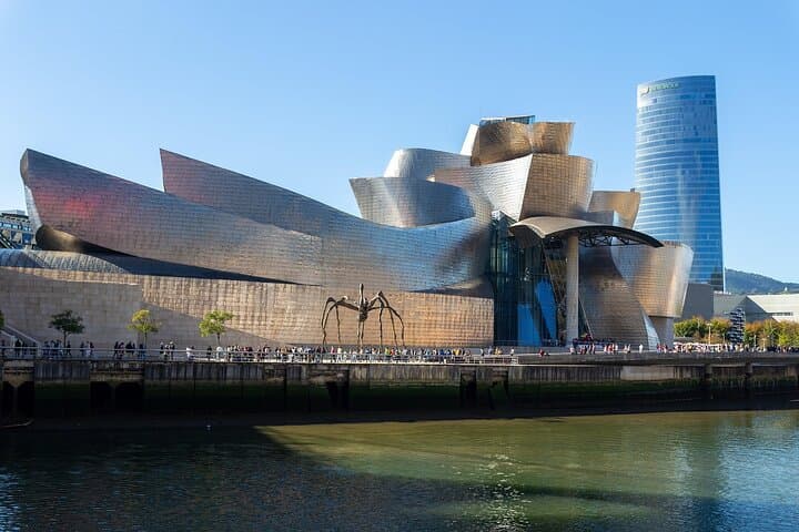 Bilbao Walking Tour: Explore Top Sights & Hidden Gems
