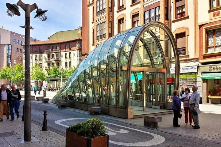 Bilbao Walking Tour: Explore Top Sights & Hidden Gems