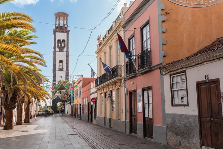 Gourmet Tapas and Wine Tour in Santa Cruz de Tenerife