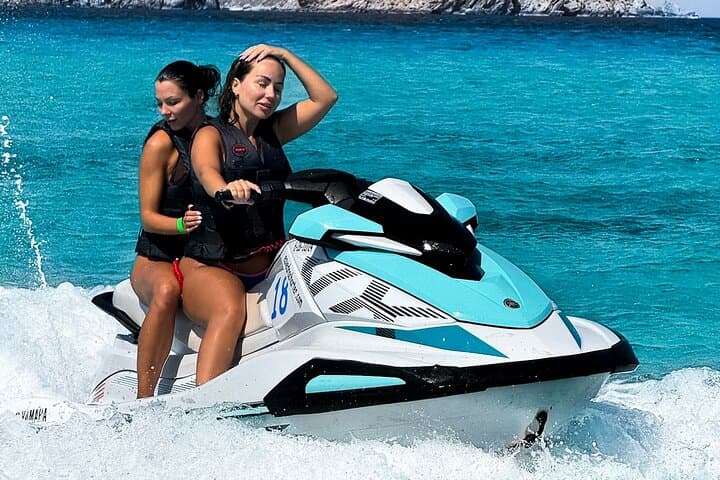 Jet Ski in Cala Comte