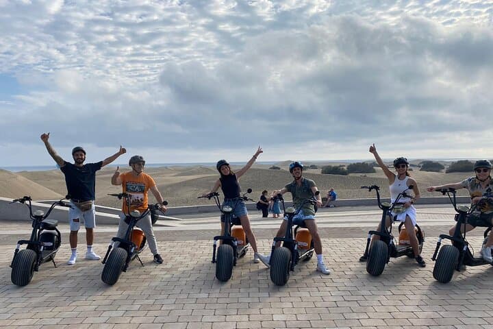Rent e-Scooter 2 seater from 1 untill 4 Hour : Explore Maspalomas