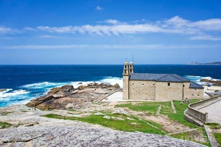 Private One Day Tour to Finisterre Muxia and Costa da Morte