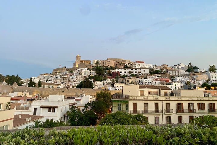 Ibiza: Evening Walking Tour in Dalt Vila with a Glass of Sangria