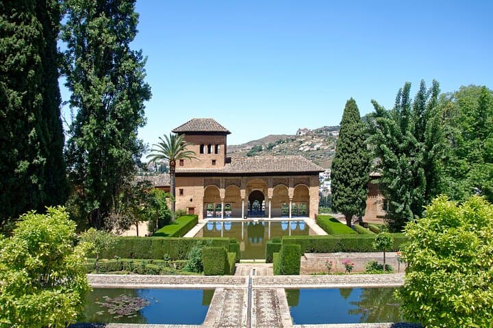 Full-Day Alhambra from Seville: Small Group & SkipLine Experience