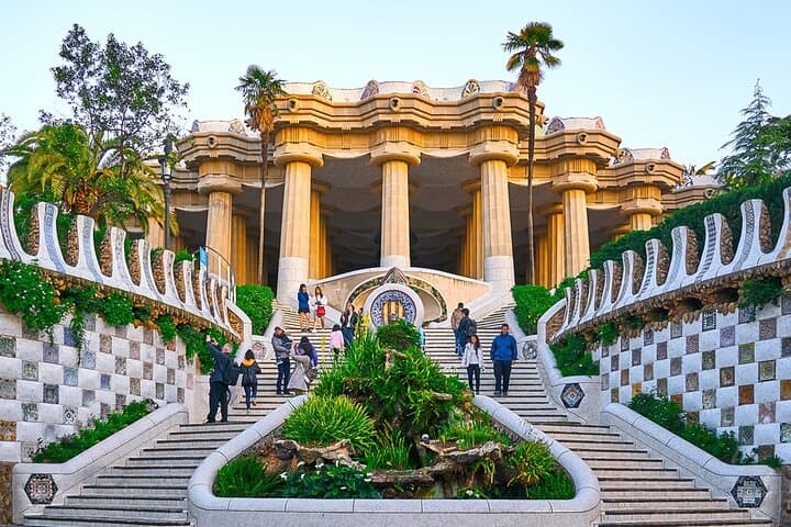 Park Güell Guided Tour – Discover Gaudí’s Wonderland