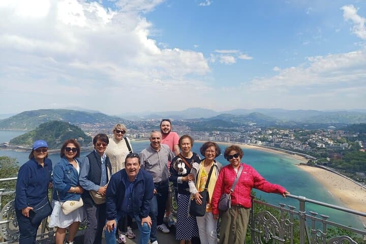 Guests enjoying Monte Igueldo