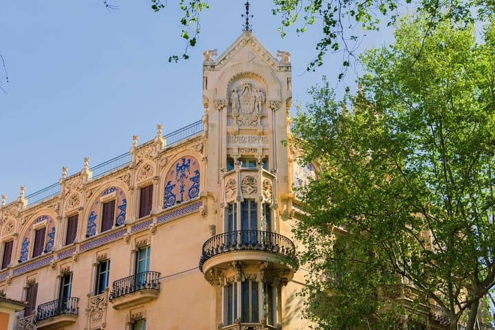 Hello Palma: Private 2-Hour Intro City Walk with Local Guide
