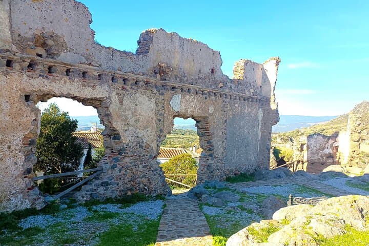 Private Guided Tour of Casares: Explore Andalusia's White Village