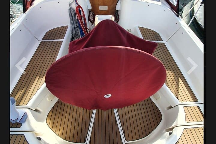 2 hour private charter