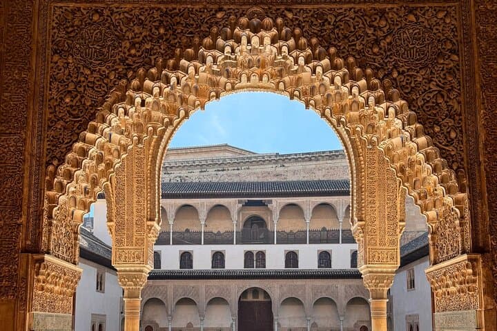 Jewish Heritage Walking Tour of Granada