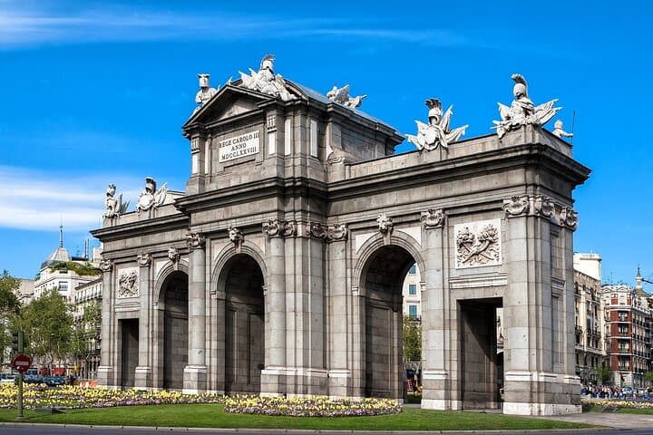 Madrid Murder Mystery: Self-Guided Detective Walk