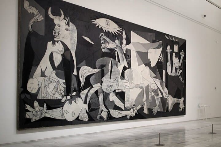 Private VIP: Madrid Reina Sofia Museum, Guernica and Picasso tour
