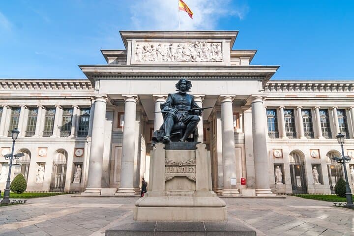 Royal Palace Madrid & Prado Private Tour & Transport
