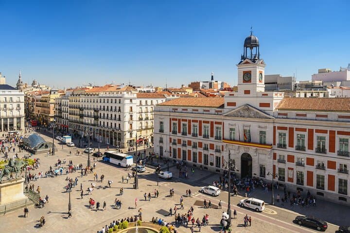 Bike Tour of Madrid Top Attractions and Nature with a Guide